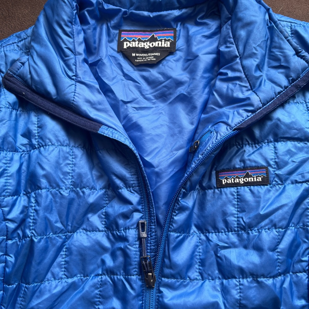 Patagonia women’s m nano puff jacket